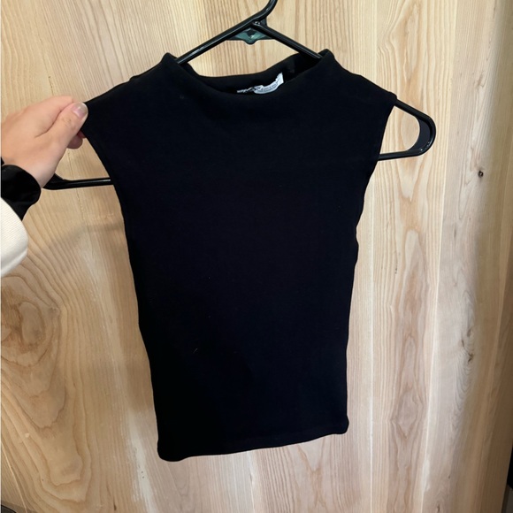 Zara Tank Top - Picture 2 of 2